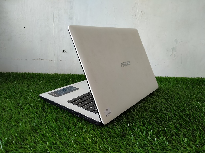 Laptop Pelajar ASUS X453M Celeron N2840 Siap Lembu